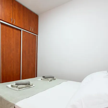 Nocturno Apartament *